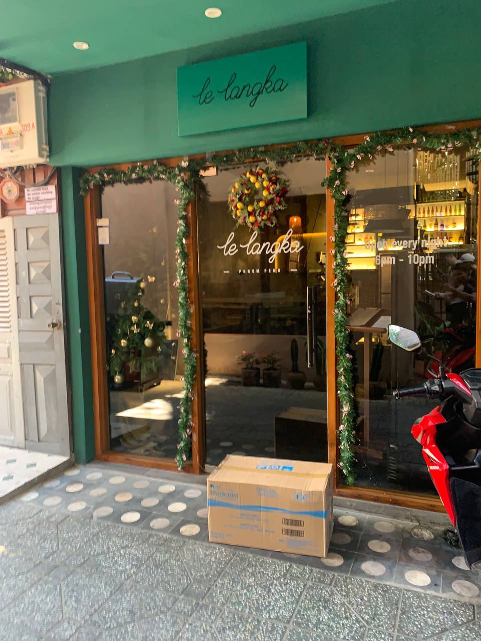 HoReCa distribution highlighting SPY beverages by Da Houg Heng Enterprise (Image 30)